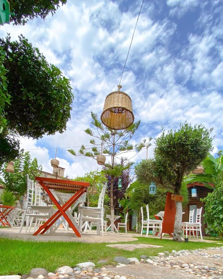 Alacati Kayezta Hotel ภายนอก รูปภาพ